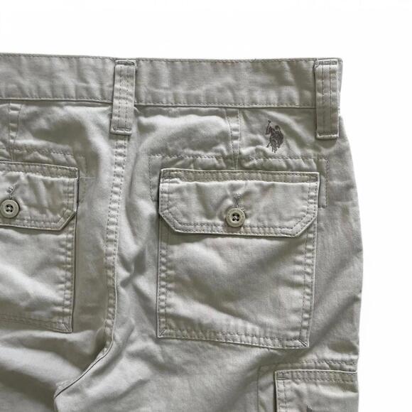 U.S. polo assn. light beige cargo shorts - Size 30 - Picture 4 of 8